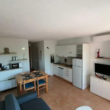 Studio A 200 Metres De La Appartement